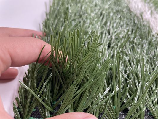 耐久性 5/8インチ サイズの サッカーとサッカー場のための人工芝草のカーペット