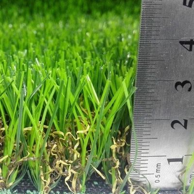 SPU コーティング 屋外庭園の背景 景観のための柔らかい緑色の天然人工草