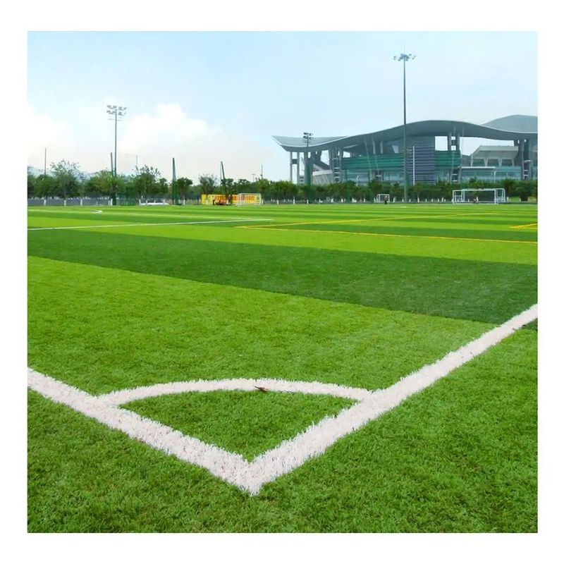 耐久性 5/8インチ サイズの サッカーとサッカー場のための人工芝草のカーペット